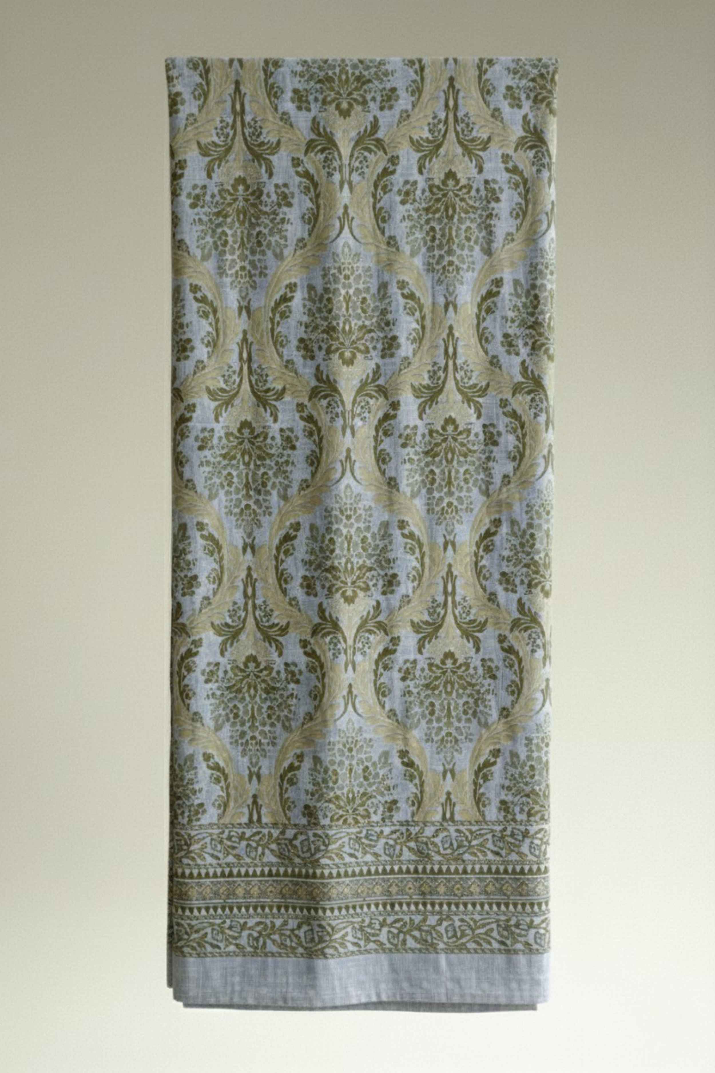 FLORAL MOTIF