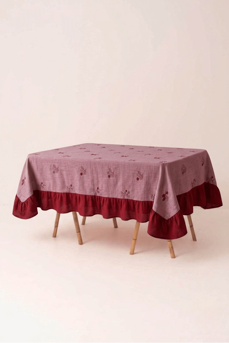 BERRY BUNCH EMBROIDERED RUFFLED ROSE TABLE COVER